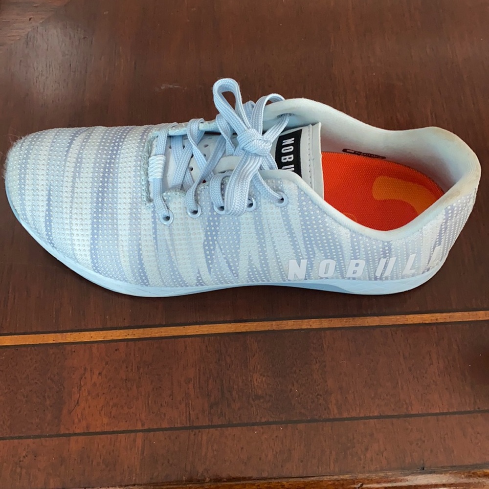 No Bull Trainers, only worn 2 times.